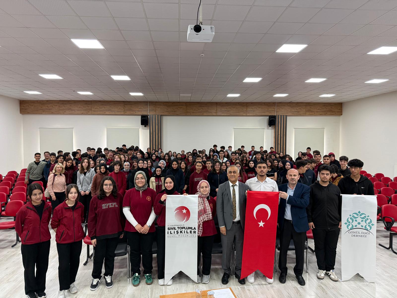 “Taştan Kalelerden Yaşayan Hanelere” Projesiyle 3 İlçede Eğitim Seferberliği