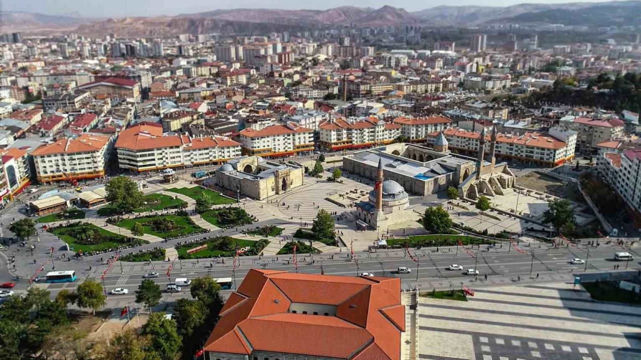 Sivas’ta 5 ayda 11 kişi trafik kazaları sonucu öldü
