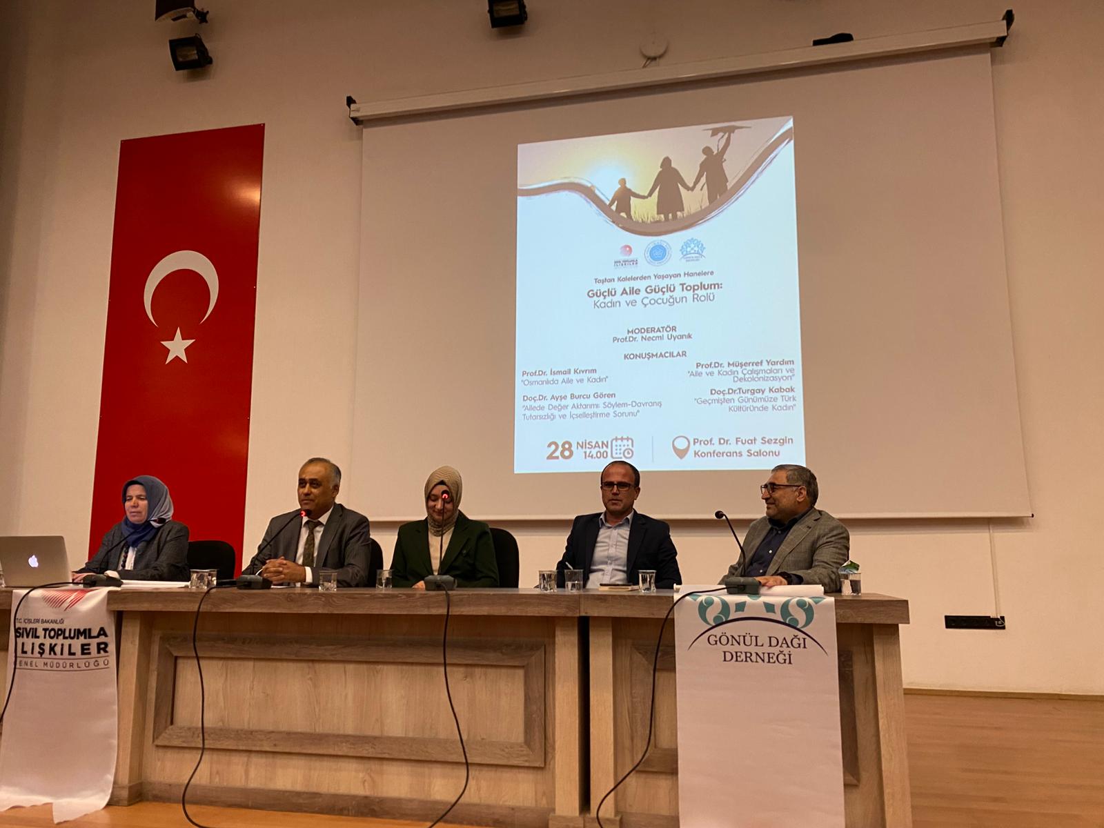 "Güçlü Aile, Güçlü Toplum" Paneli Gerçekleştirildi