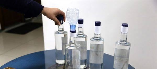 Metil alkol zehirlenmesinden ölen şahsın davasında sanık suçlamaları reddetti