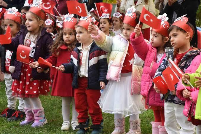 Minikler Cumhuriyet’in 103. yıl dönümünü kutladı