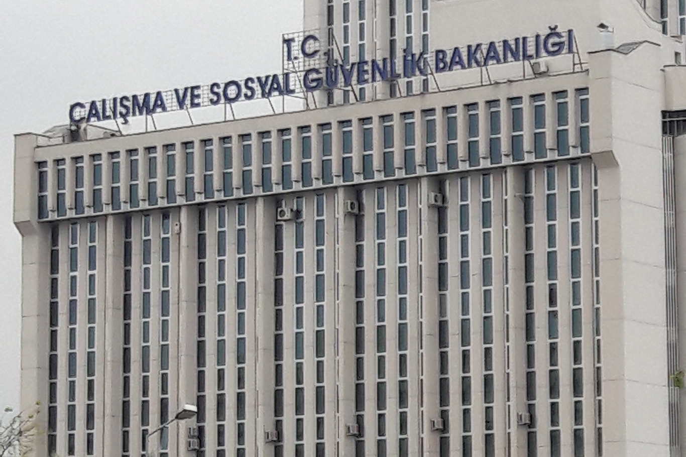 Kayıt dışılıkla mücadelede 12 yılda 143 bin tescilsiz iş yeri tespit edildi