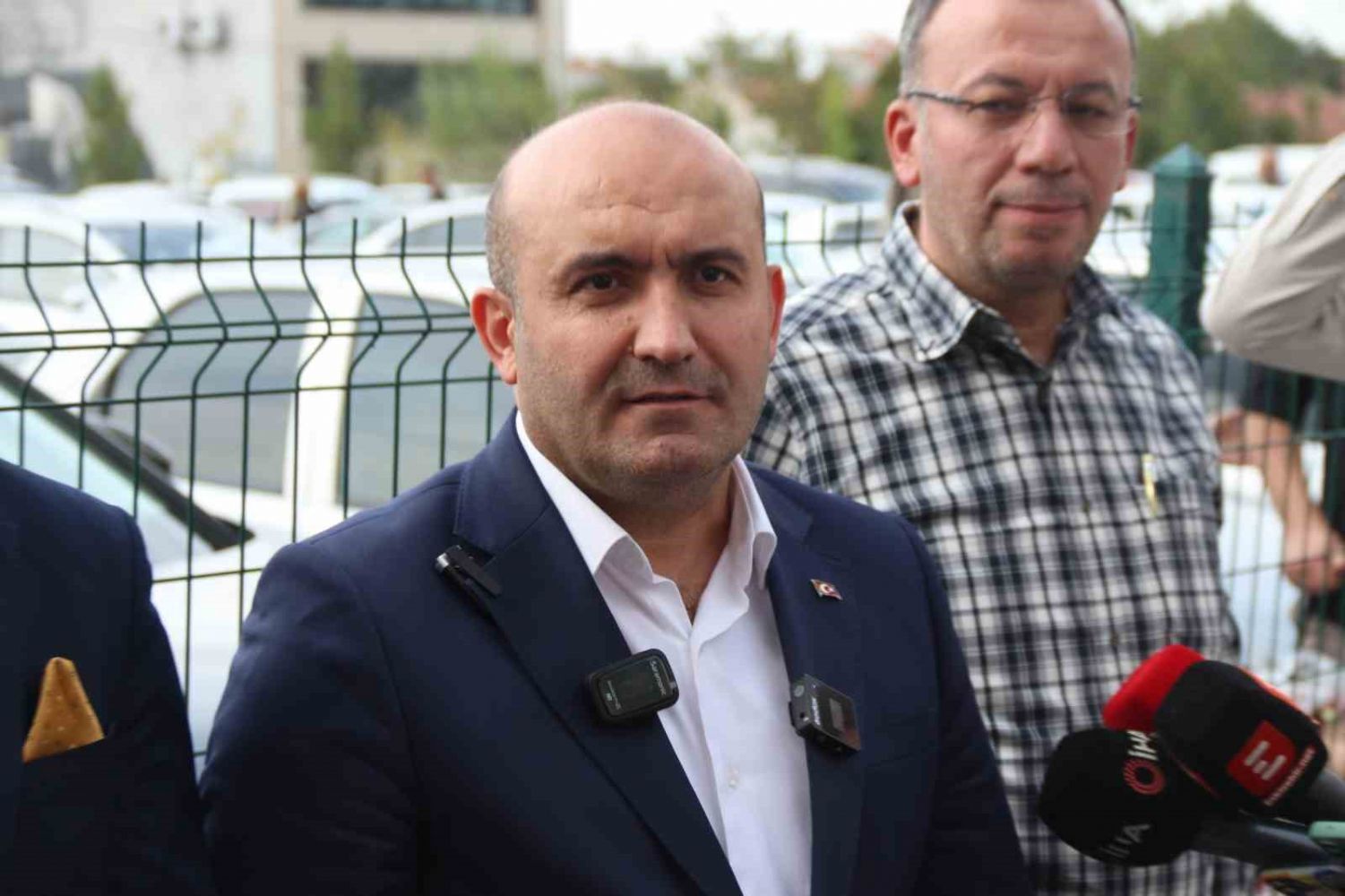 Gürhan Albayrak’tan pankart açıklaması