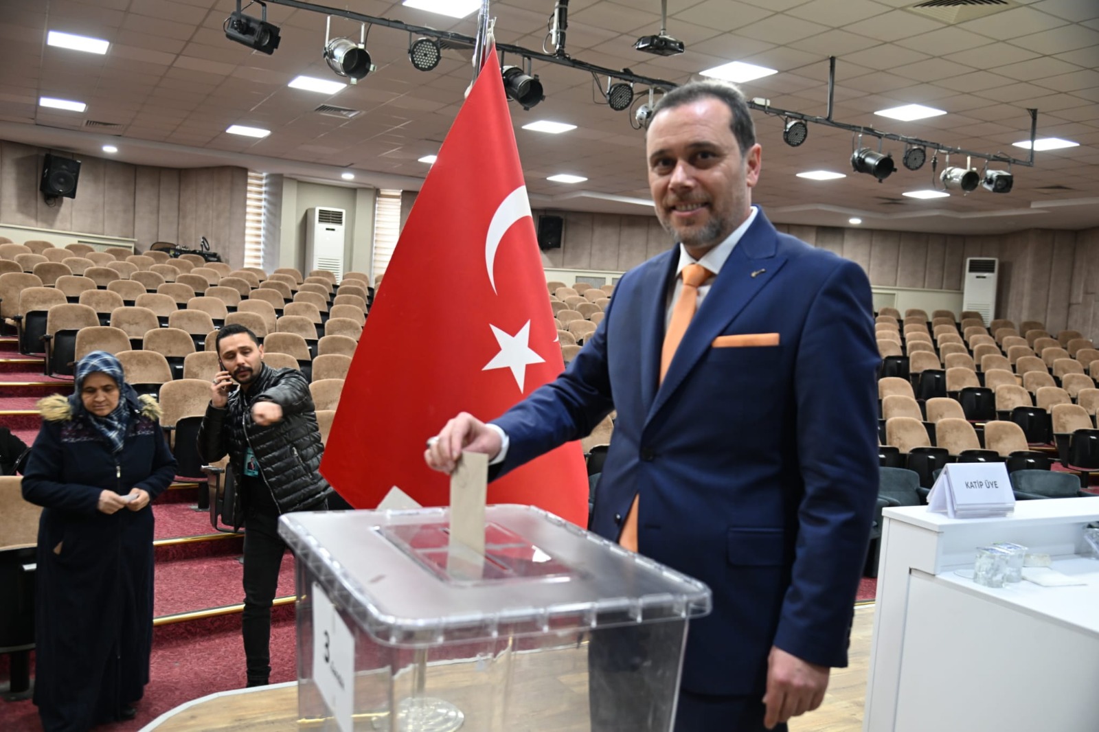 Konya Bakırcılar Odasında, Ahmet Sönmez Güven Tazeledi  