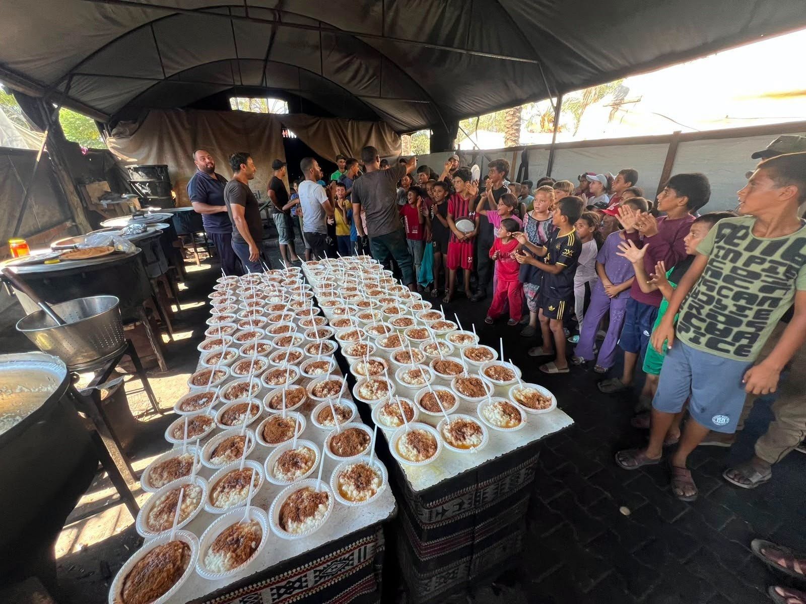 Konya’dan Gazze’ye Kandil Sofrası