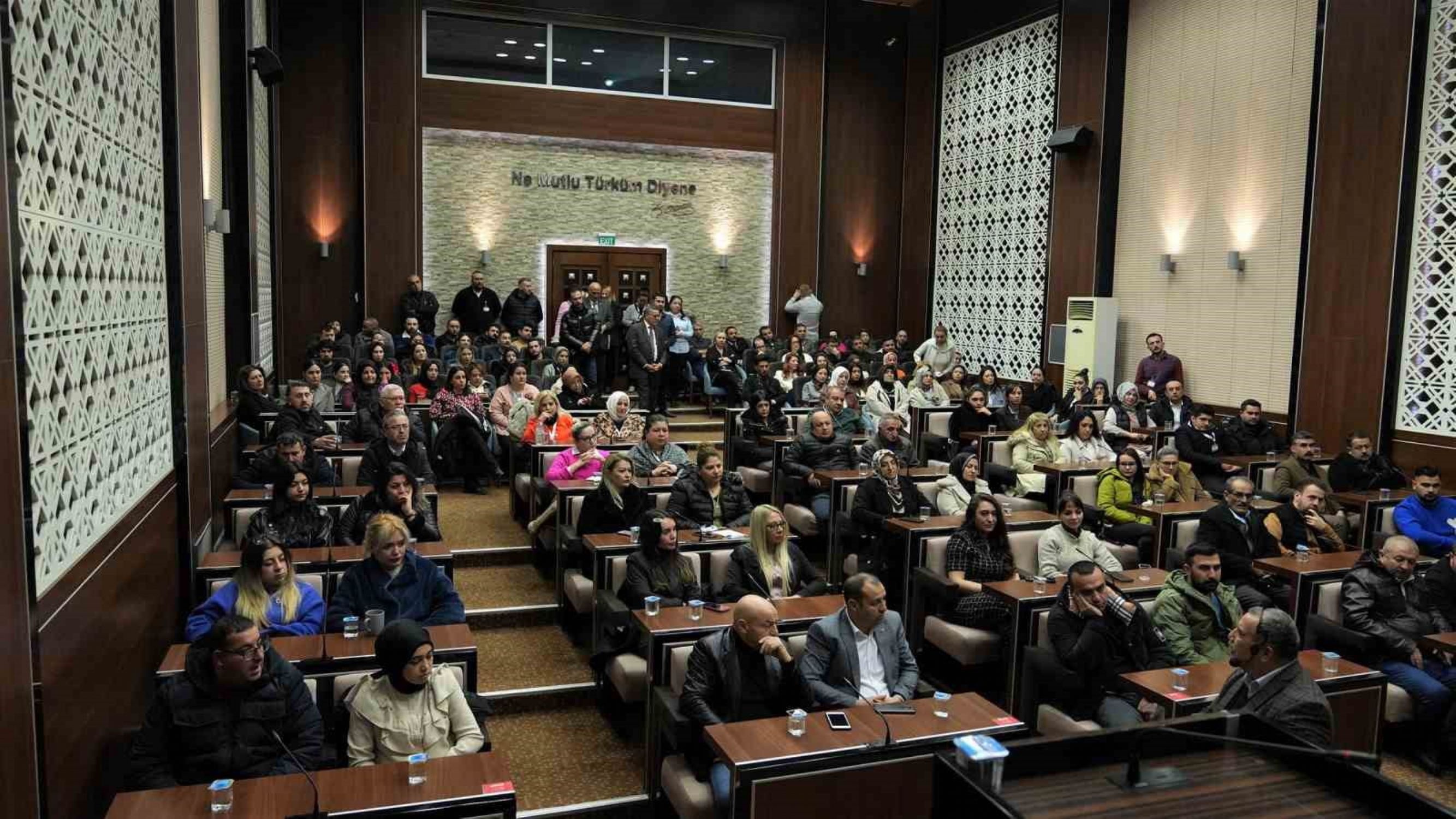 Keçiören Belediyesi’nden güçlü iletişim için personele eğitim