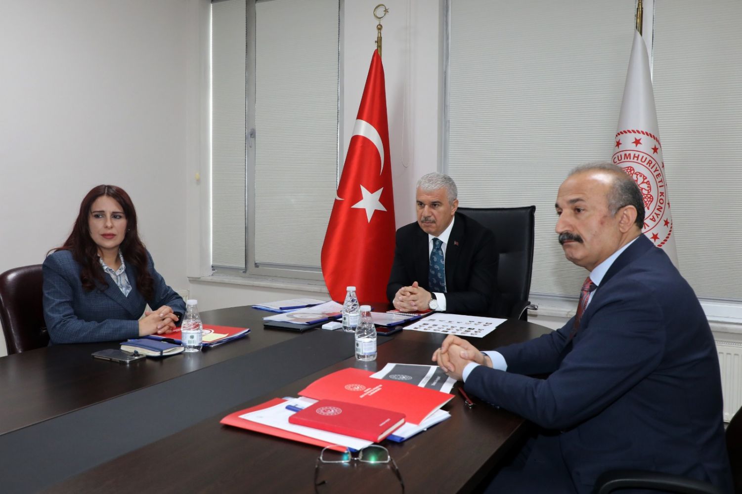 2025 Aile Yılı Kapsamında İlçelerimizdeki Çalışmalar  Değerlendirildi