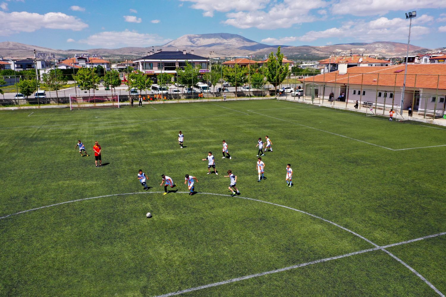 Meram'da Geleneksel Futbol Turnuvası Heyecan Başladı