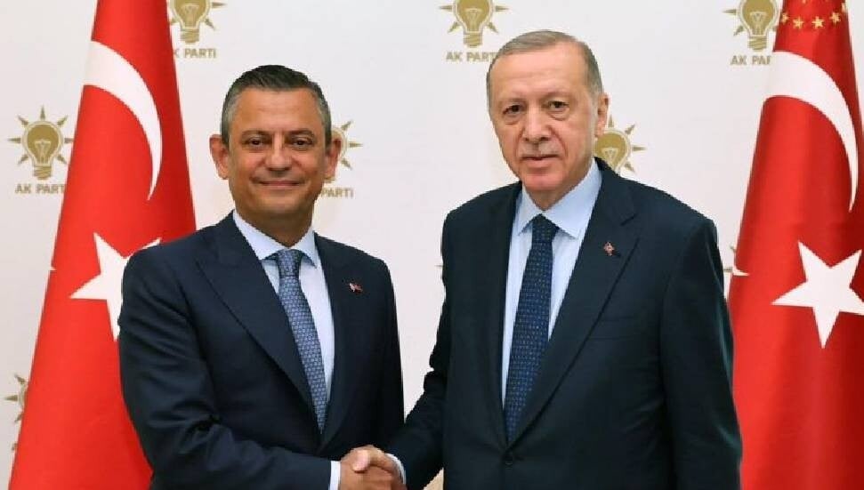 Cumhurbaşkanı Erdoğan’dan CHP Genel Başkanı Özel’e geçmiş olsun telefonu