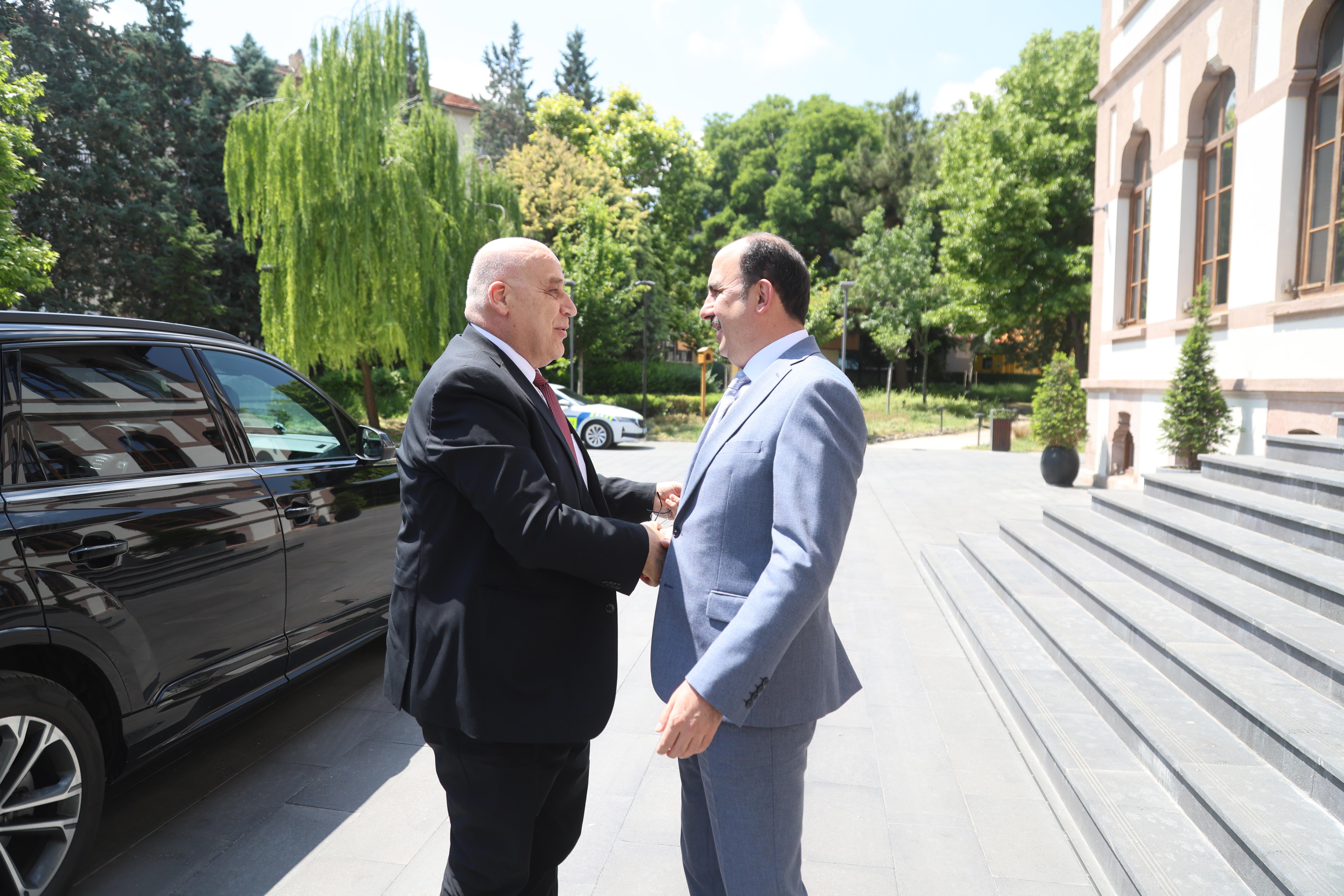 Filistin’in Ankara Büyükelçisi Ebu Ceyş Başkan Altay’ı Ziyaret Etti
