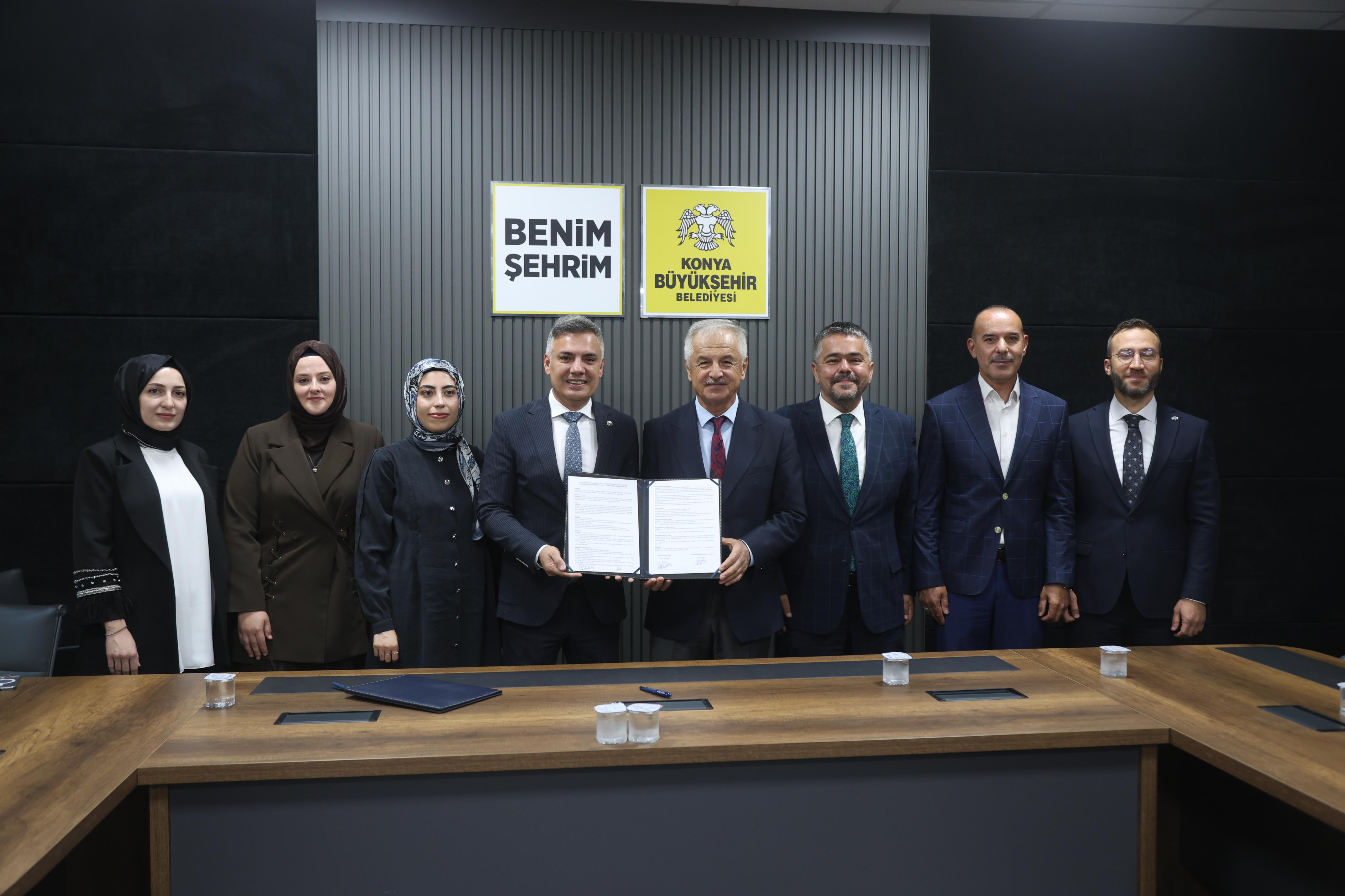 Konya Büyükşehir İle Konya Barosu Arasında "Entegre Sosyal Destek ve Adli Yardım İş Birliği Protokolü" İmzalandı 