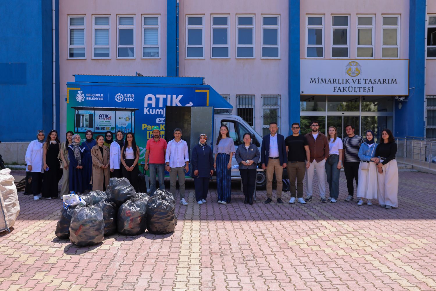 Öğrenciler ve Akademik Personel " Daha Yeşil Bir Gelecek" İçin Yarıştı