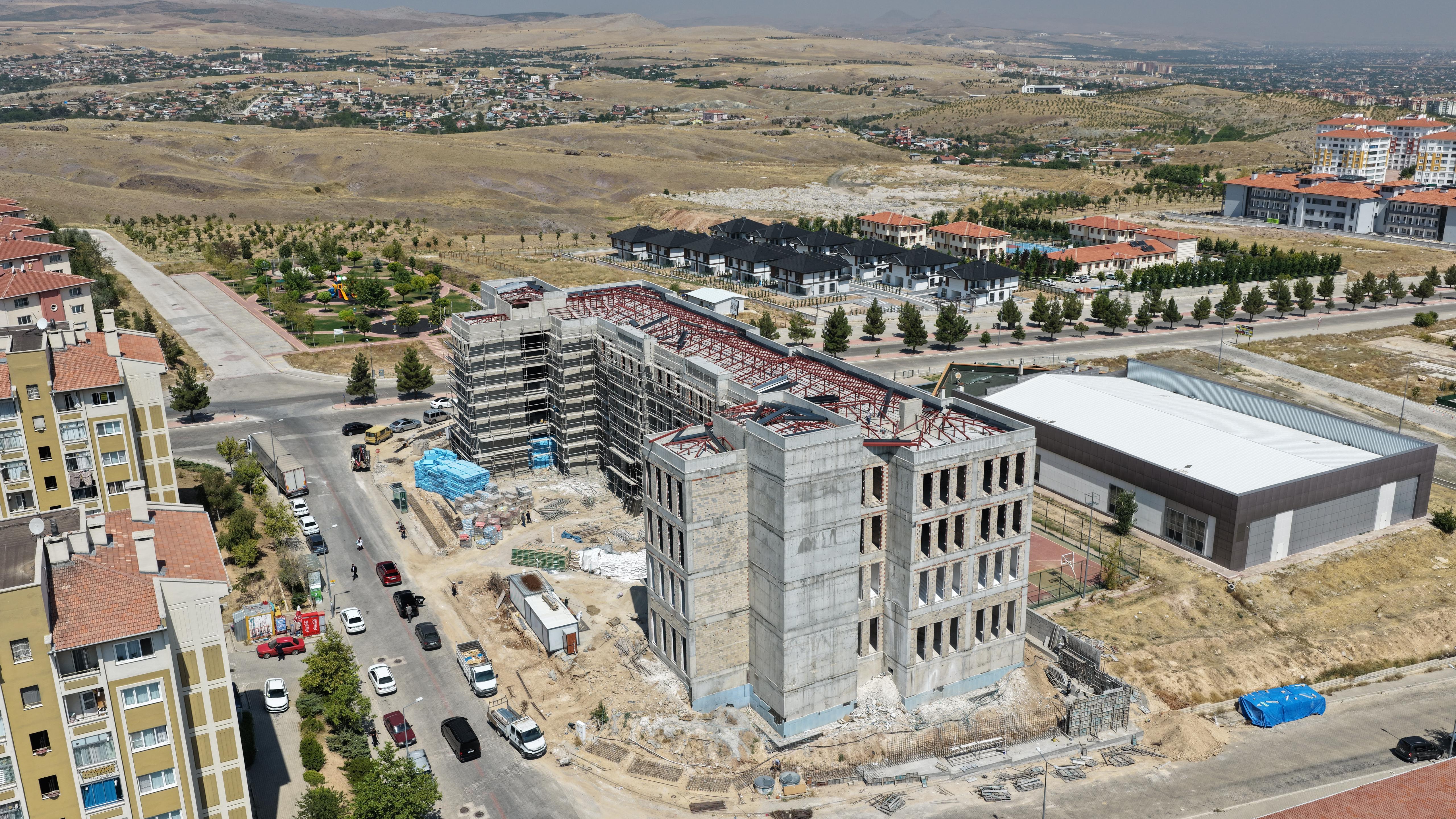 Başkan Altay ve Başkan Kavuş Gödene Mahallesi’nde İnşaatı Süren Büyükşehir Gençlik Kampüsü’nü İnceledi