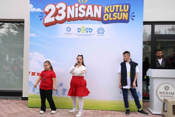 DOSD Meram'da 23 Nisan Bir Başka Özel 