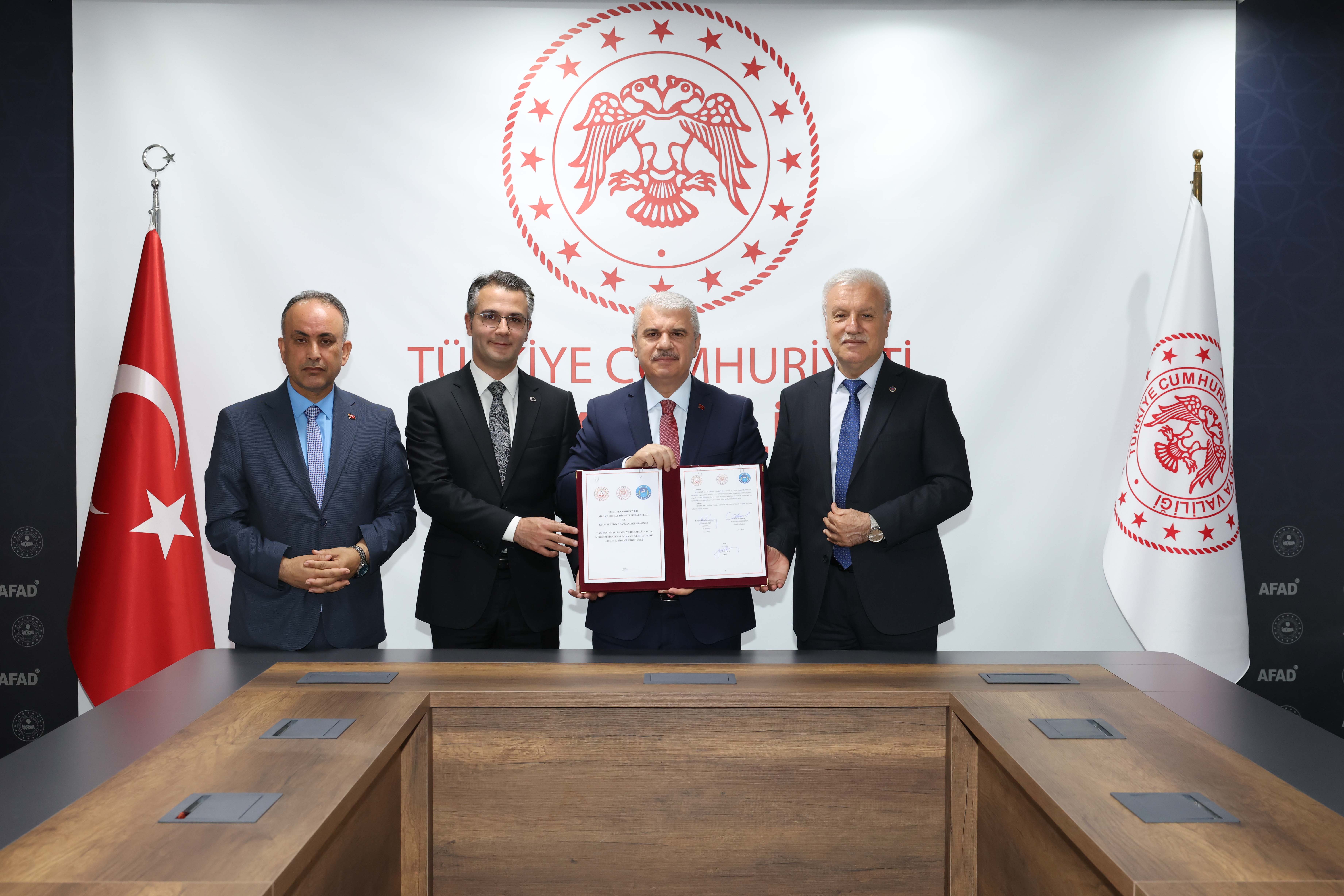 Kulu’ya Huzurevi, Yaşlı Bakım ve Rehabilitasyon Merkezi Kazandırılıyor