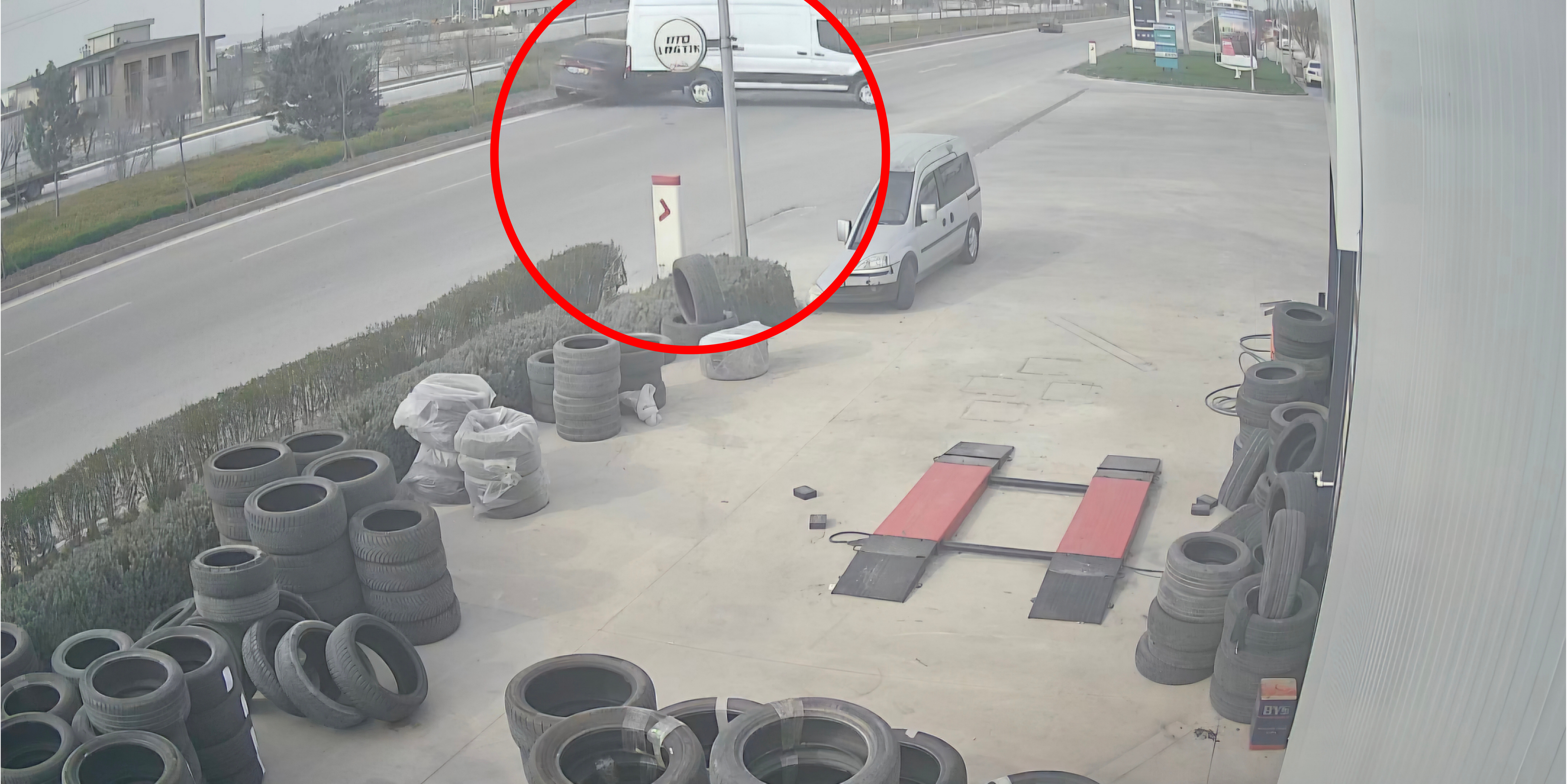Selçuklu’da Korku Dolu Anlar: Hareket Halindeki Aracı Duyarlı Vatandaş Durdurdu