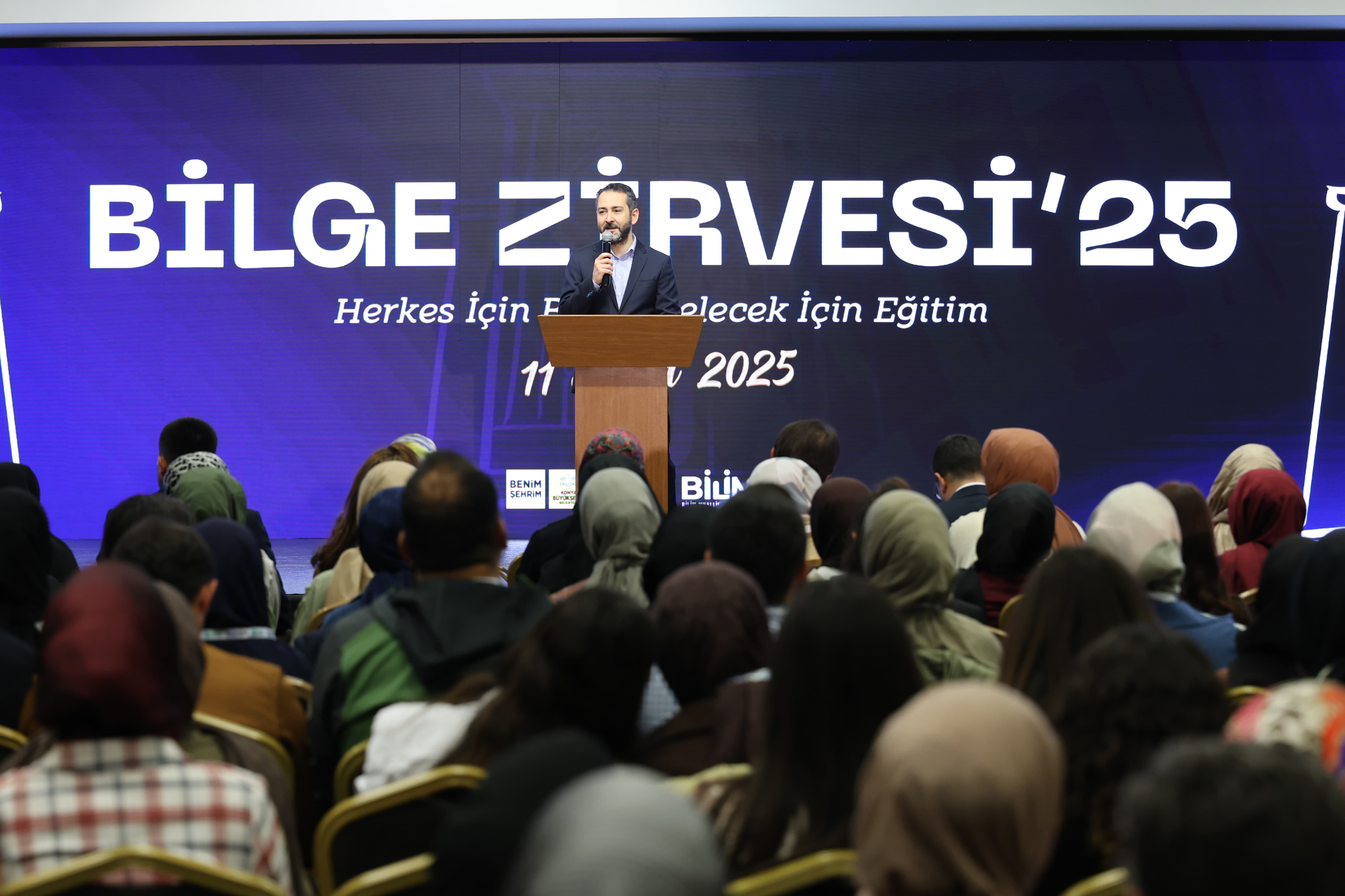 Konya Büyükşehir "Uluslararası BİLİMUM Geleceğin Eğitimi Zirvesi"ne Ev Sahipliği Yaptı