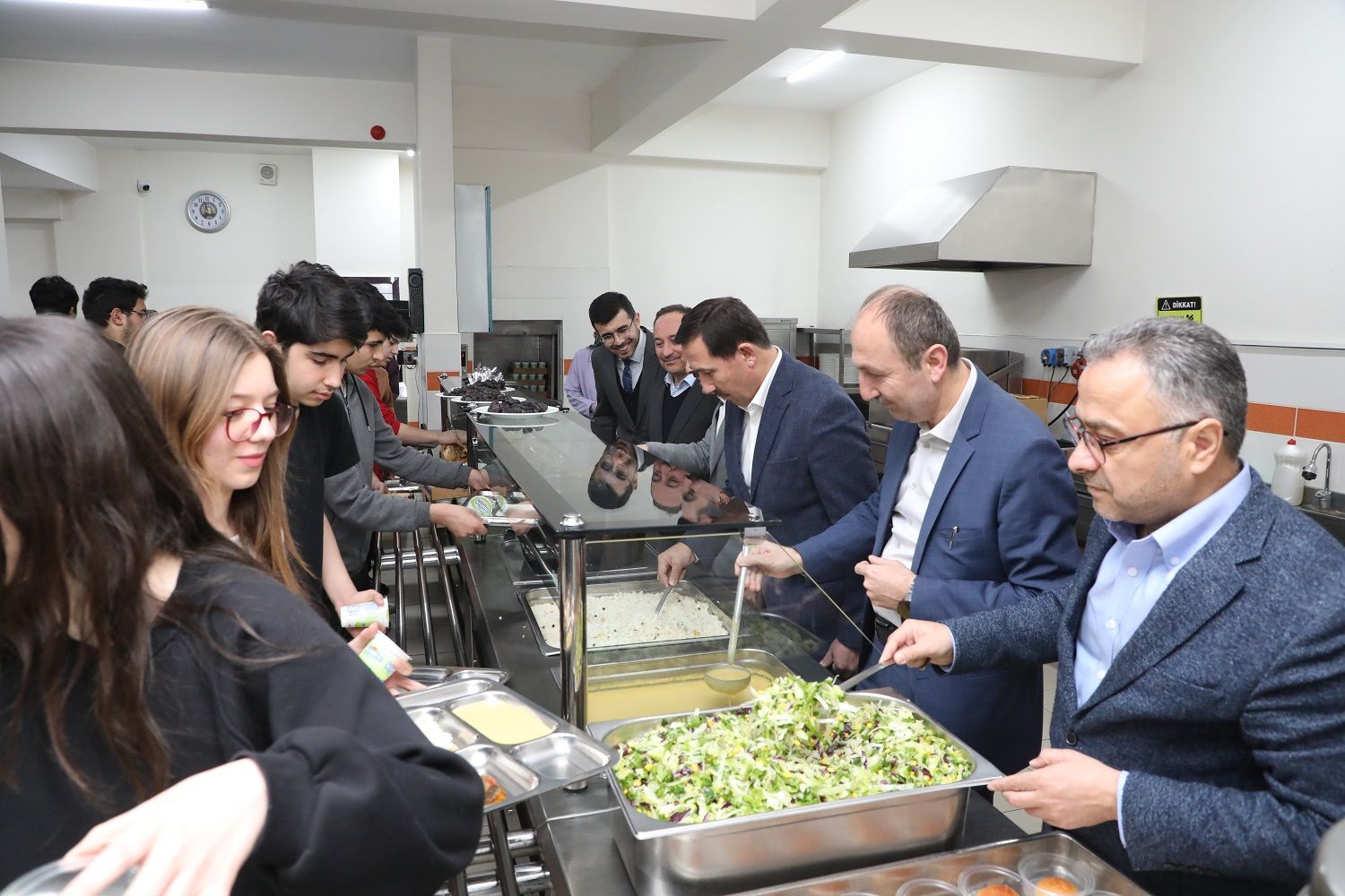 Başkan Kılca, Ramazan Ayında Gönüllere Dokunuyor 