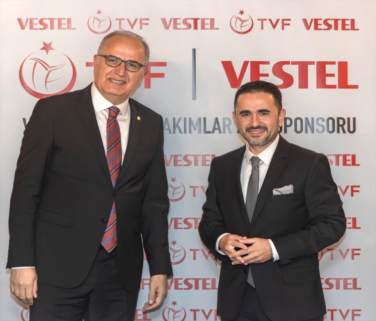  Vestel, voleybola destegini sürdürecekMücahit Hüseyin Erogul- Vestel Üst Yöneticisi Ergün Güler:
"Yeni dönemde de Türk voleybolunun en önemli destekçilerinden biri olacagiz" 