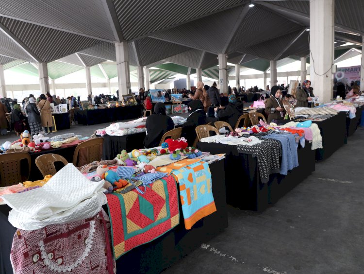 Konyalı Kadınlar, 8 Mart Dünya Kadınlar Günü'nde KOMEK Pazarında Buluştu