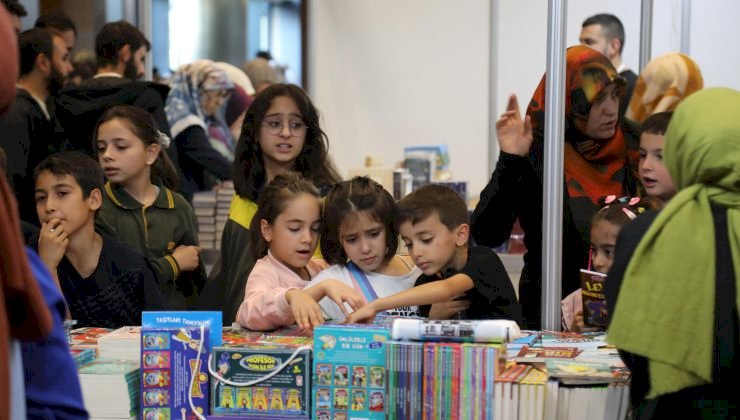 Kitap Severleri Buluşturan Etkinlik: 11.Kitap Fuarı Haftasonu Başlıyor