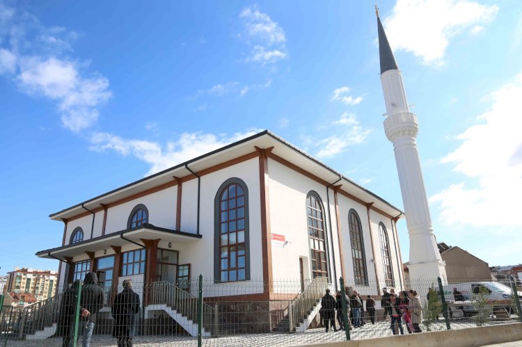 MERAM GEMALMAZ AK CAMİİ İBADETE AÇILDI